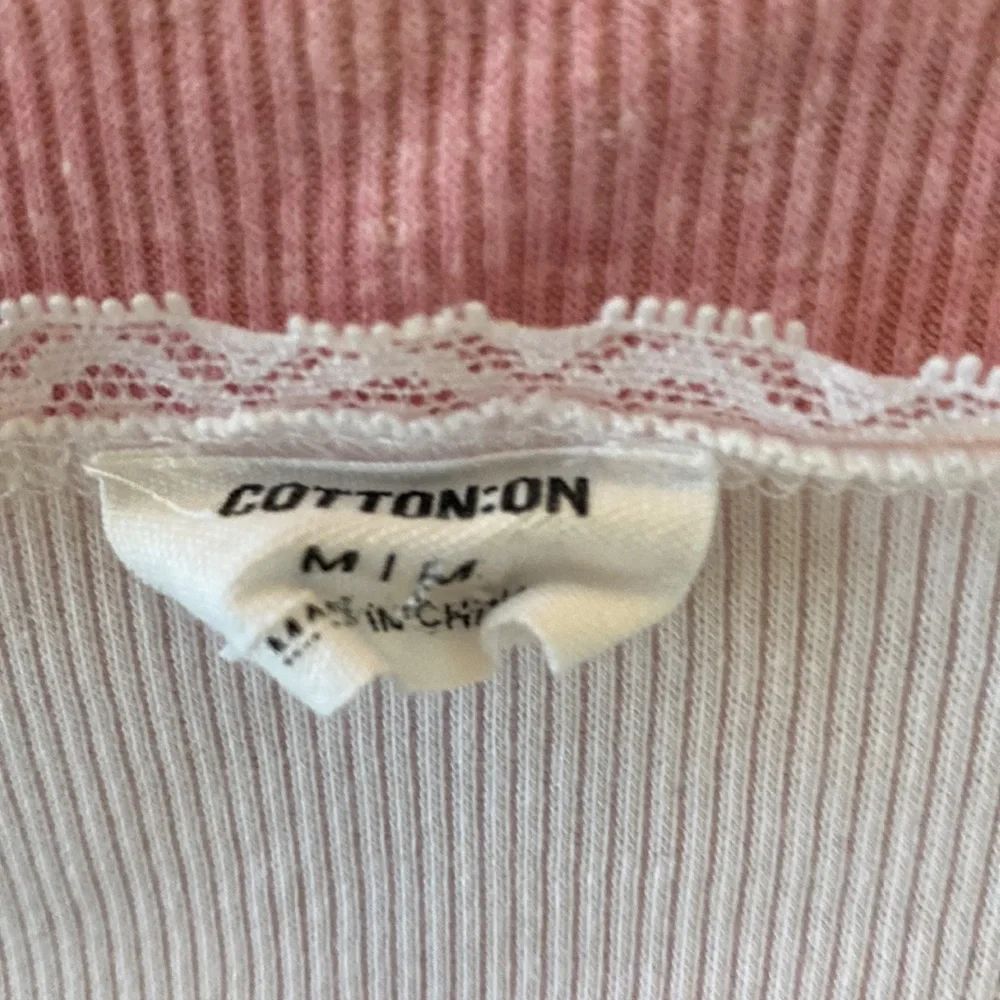 2 tops - Picture 2 of 4